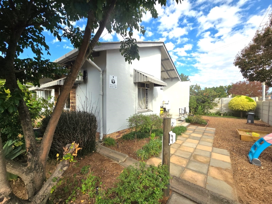 2 Bedroom Property for Sale in Paarl North Western Cape